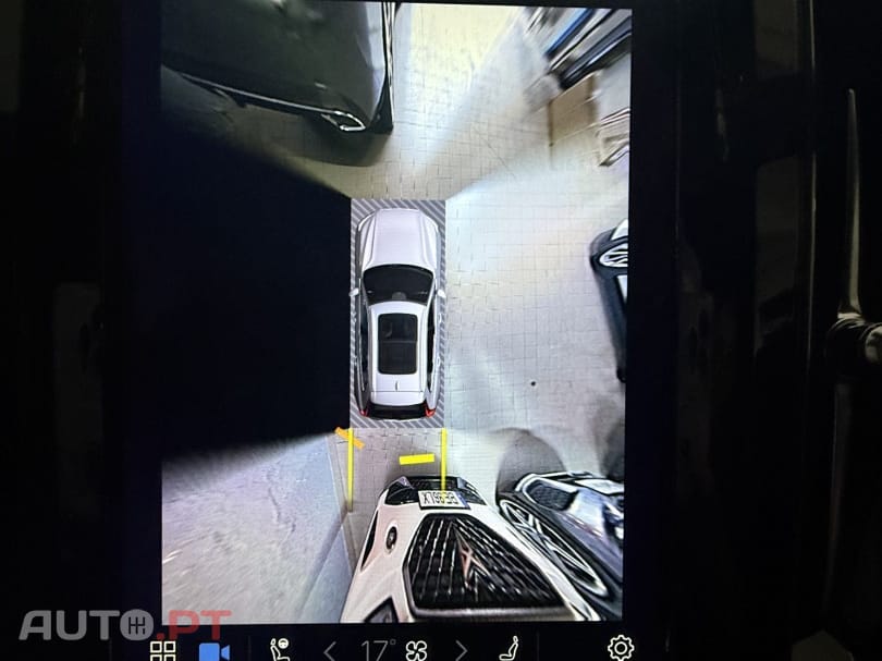 Volvo XC60 2.0 B4 Plus Dark