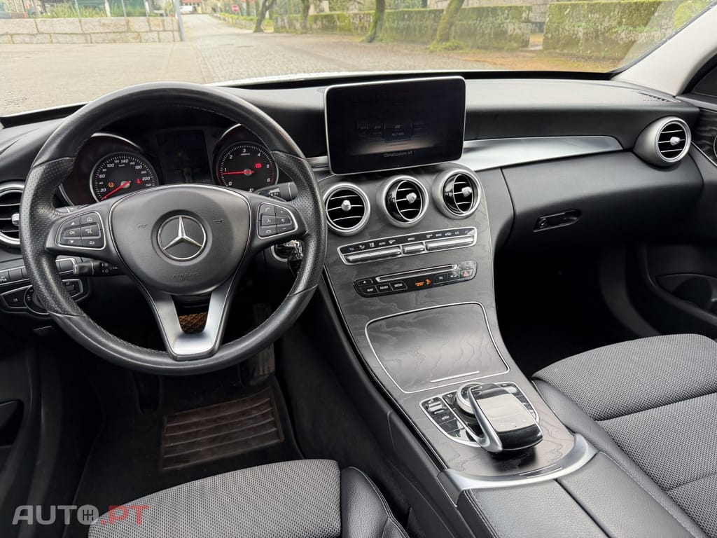 Mercedes-Benz C 220 d 4Matic Station 9G-TRONIC AMG Line