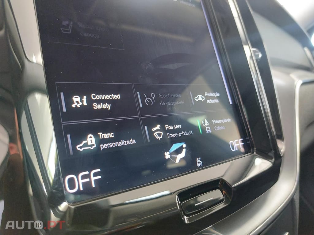 Volvo XC60 2.0 T8 PHEV Momentum AWD