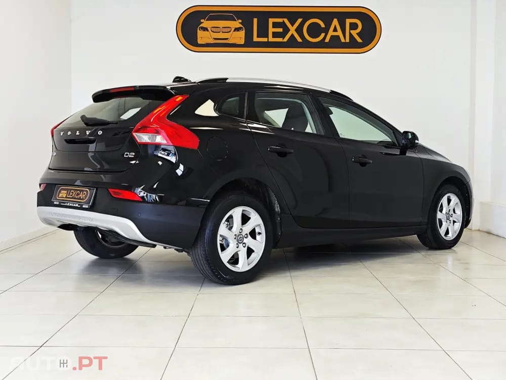 Volvo V40 Cross Country 1.6 D2 Momentum