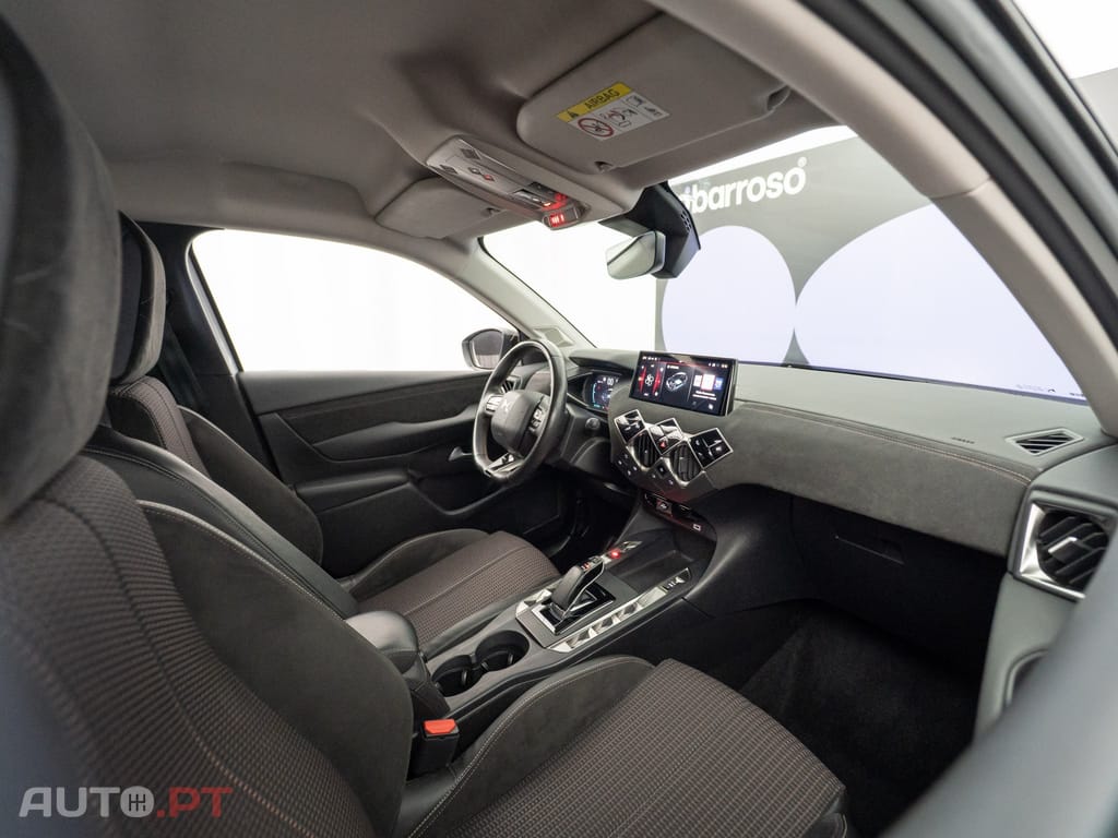 DS DS3 Crossback E-Tense Performance Line