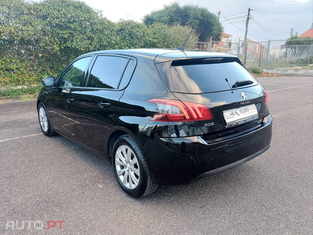 Peugeot 308 1.2 PureTech Style