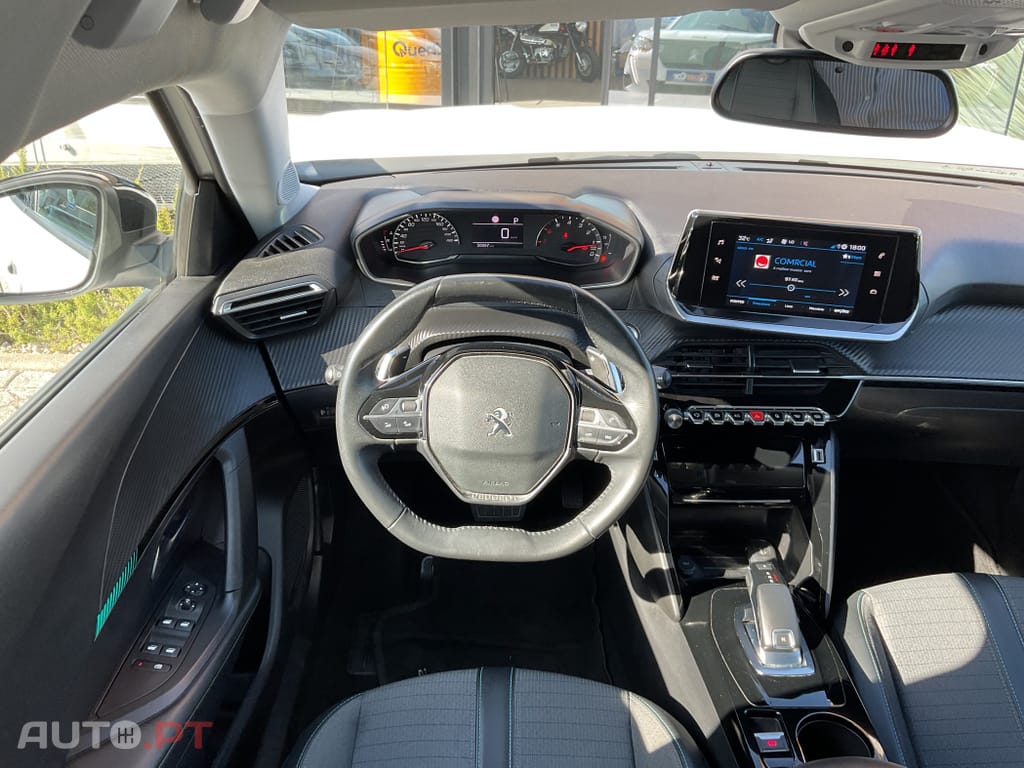 Peugeot 2008 1.2 PureTech Allure Pack EAT8
