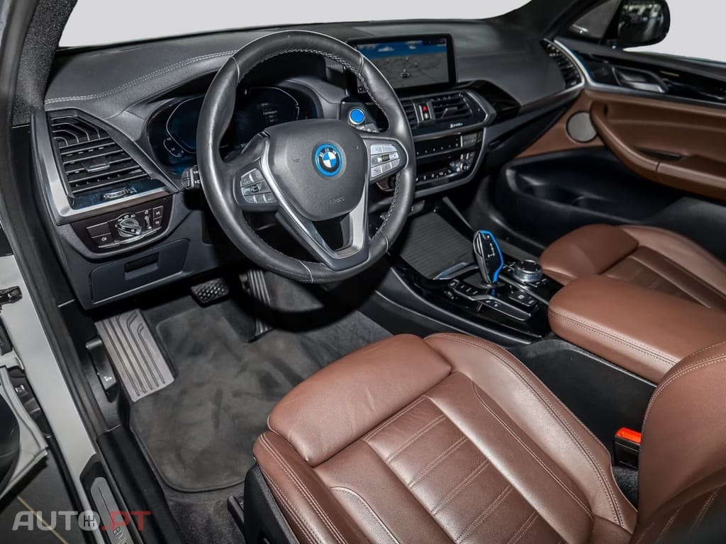 BMW iX3 I.V.A DEDUTIVEL 