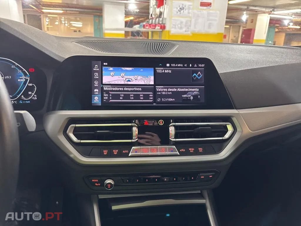 BMW 330 e Touring Corporate Edition Auto