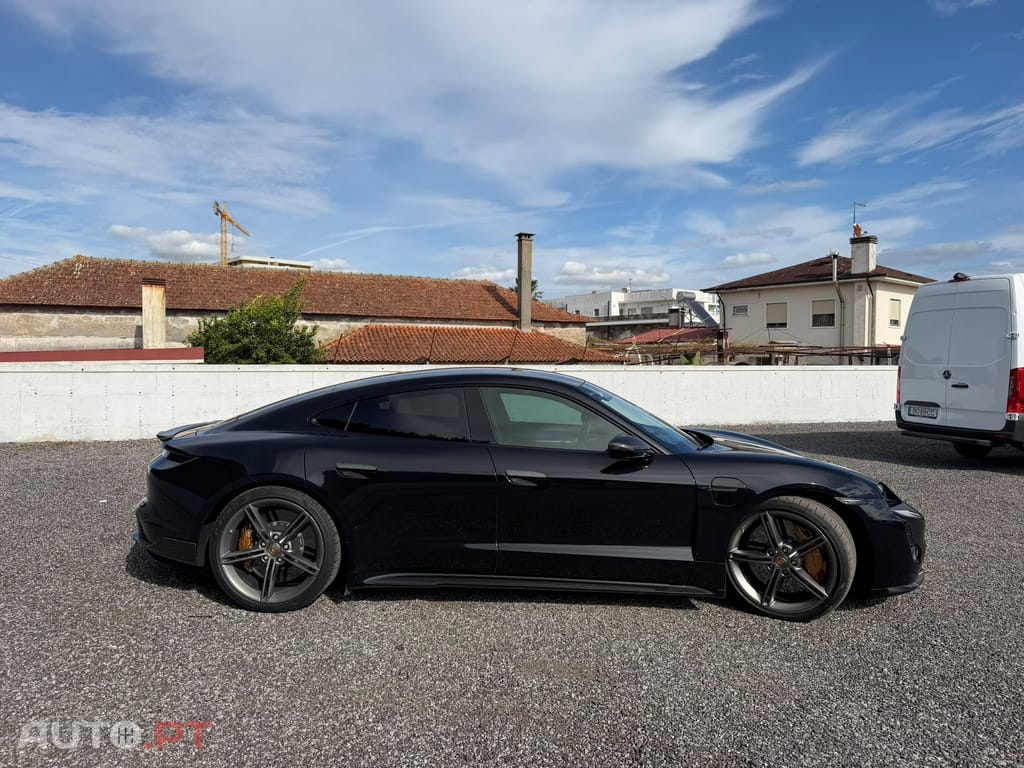 Porsche Taycan Turbo S