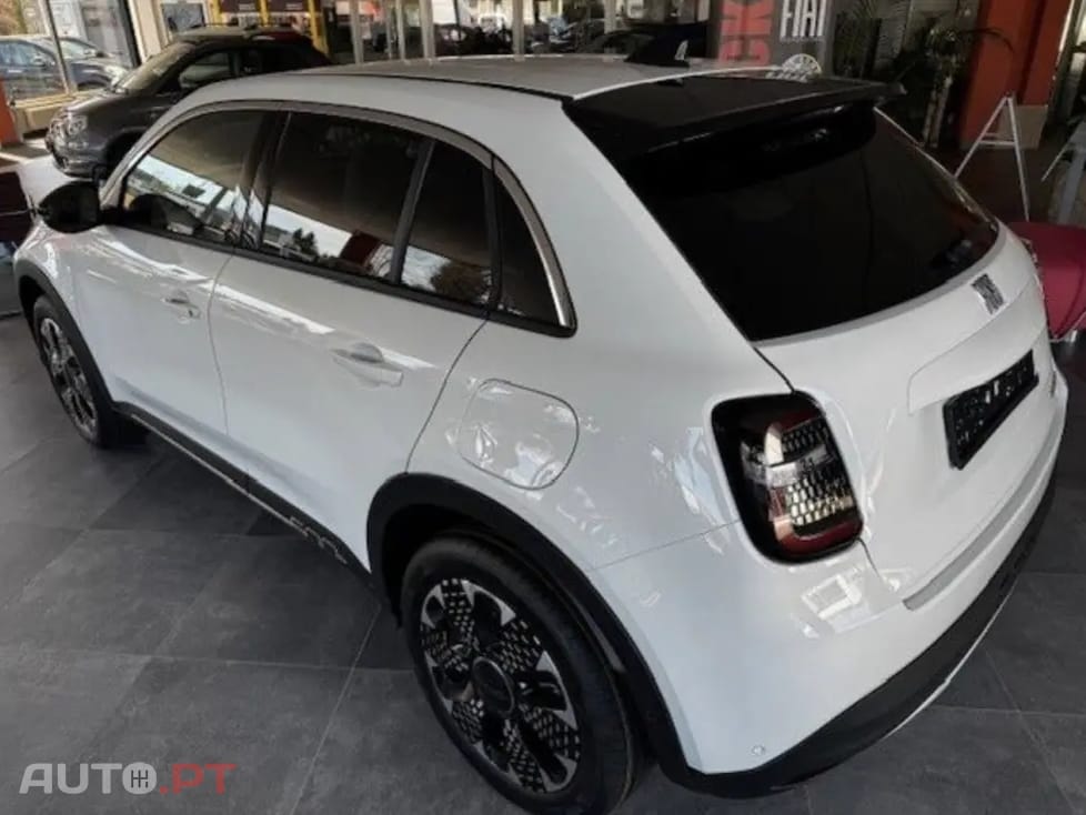 Fiat 600 1.2 Hybrid La Prima