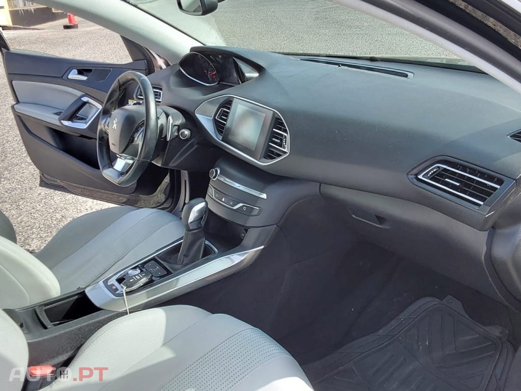 Peugeot 308 SW BlueHDi 130 EAT6 Stop & Start Allure