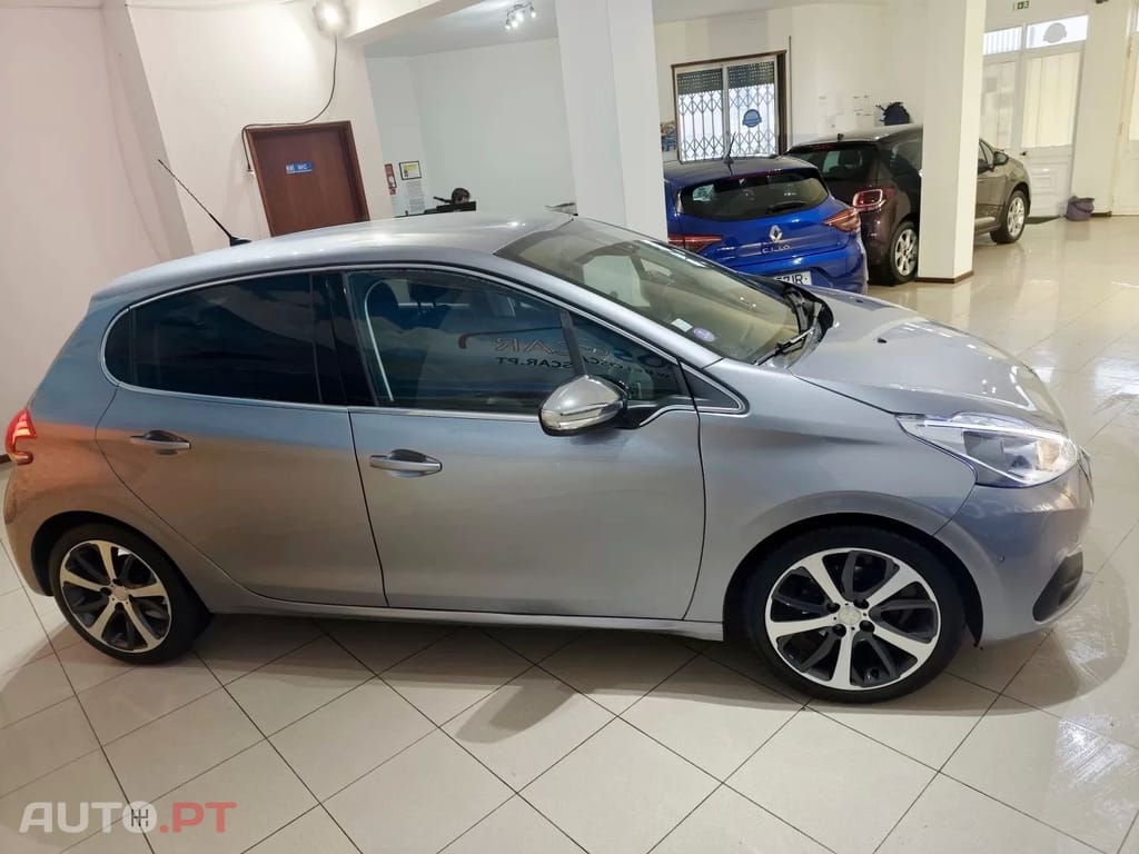 Peugeot 208 PureTech 110 Stop & Start EAT6 Tech Edition