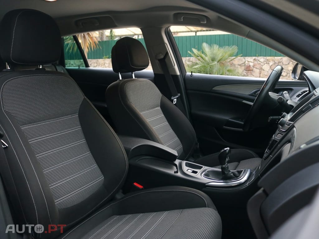 Opel Insignia 1.6 CDTi Dynamic