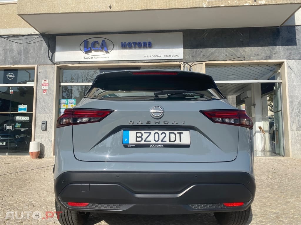Nissan Qashqai 1.3 DIG-T Premiere Edition