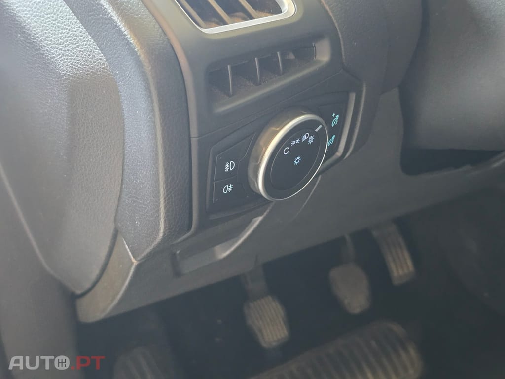 Ford Focus SW 1.0 SCTi Titanium
