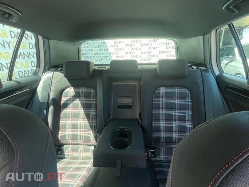 Volkswagen Golf 2.0 GTi DSG