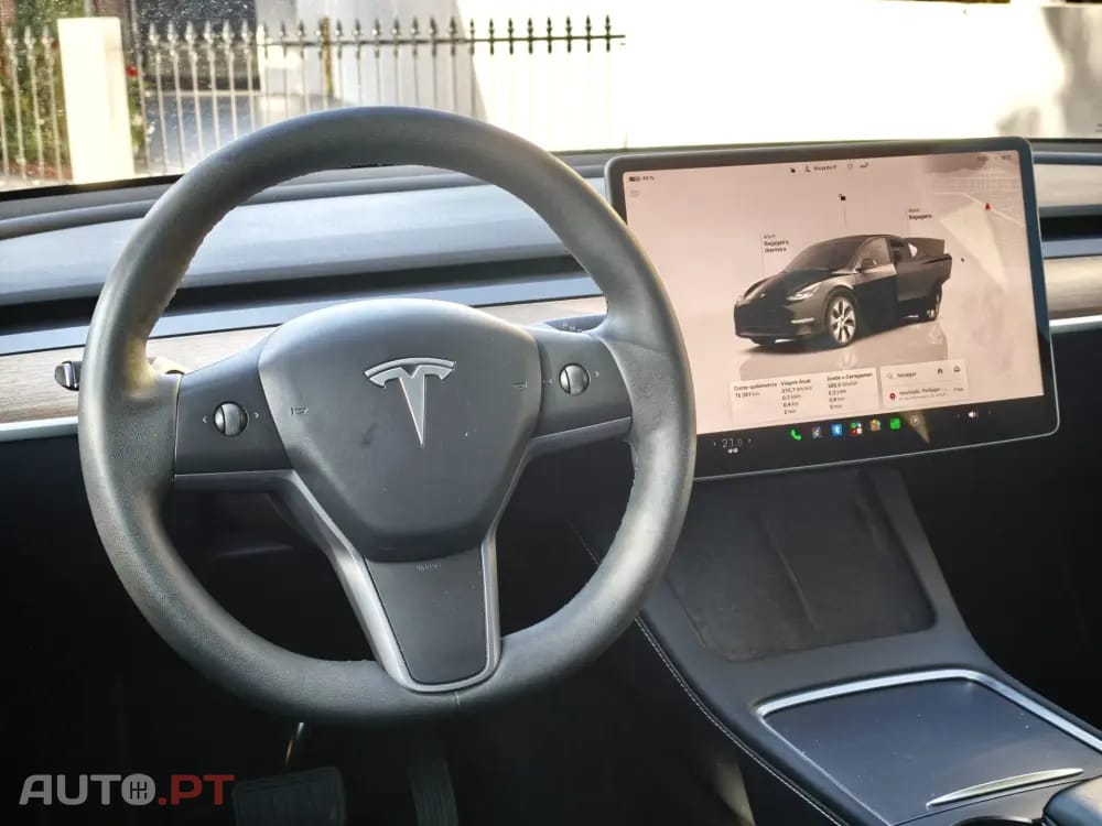Tesla Model Y RWD