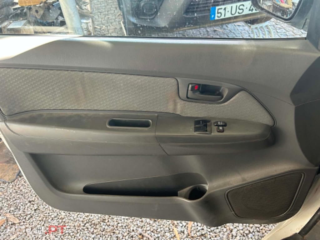 Toyota Hilux X-Cab 4x4 2.5D-4D 144cv