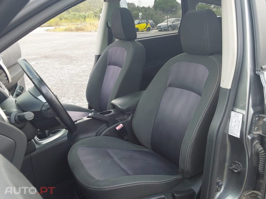 Nissan Qashqai +2 1.6 dCi Acenta