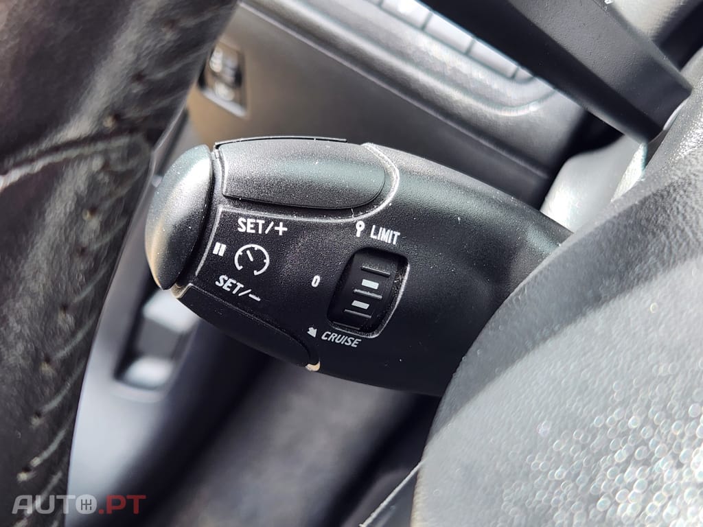 Peugeot 208 1.2 VTi Active