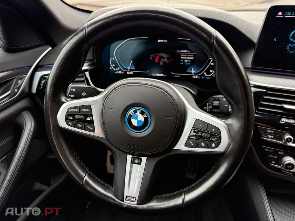 BMW 530 e Pack Desportivo M