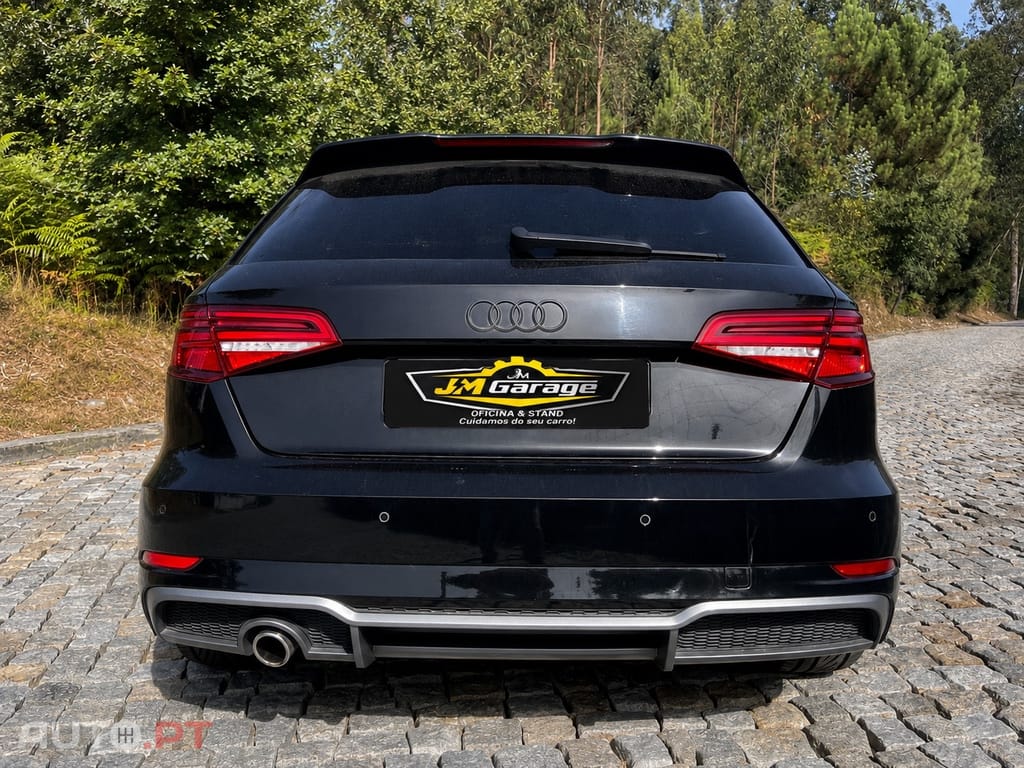 Audi A3 Sportback S-LINE