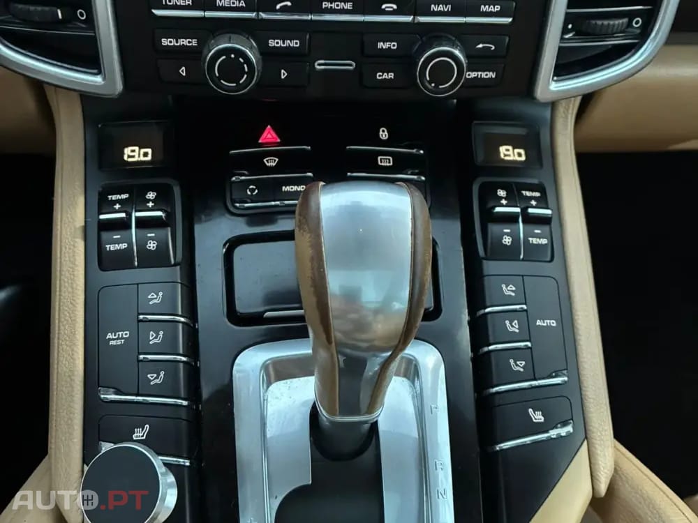 Porsche Cayenne II Platinium Edition