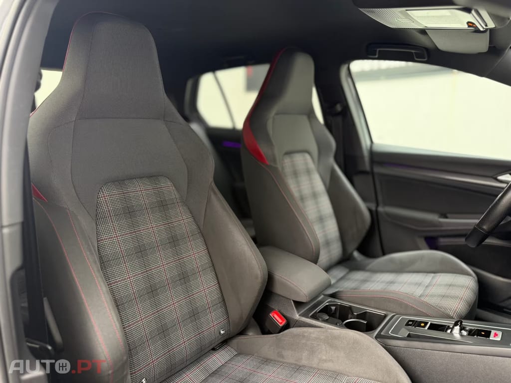 Volkswagen Golf 2.0 TSI GTI DSG