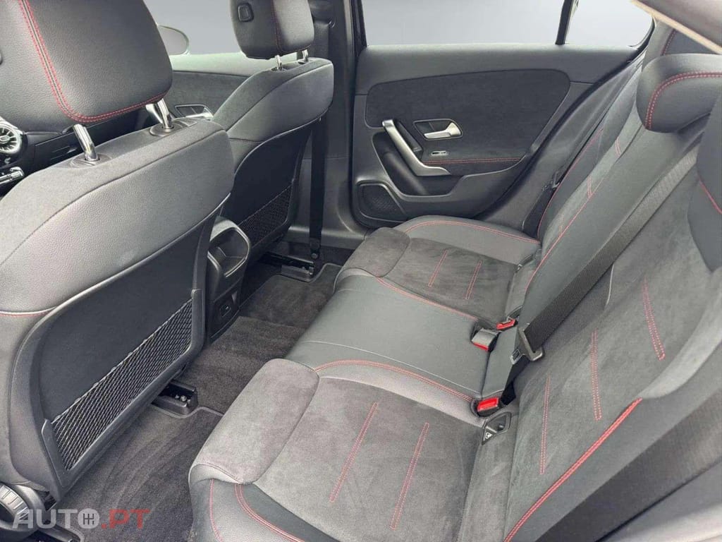 Mercedes-Benz A 250 AMG LINE Night