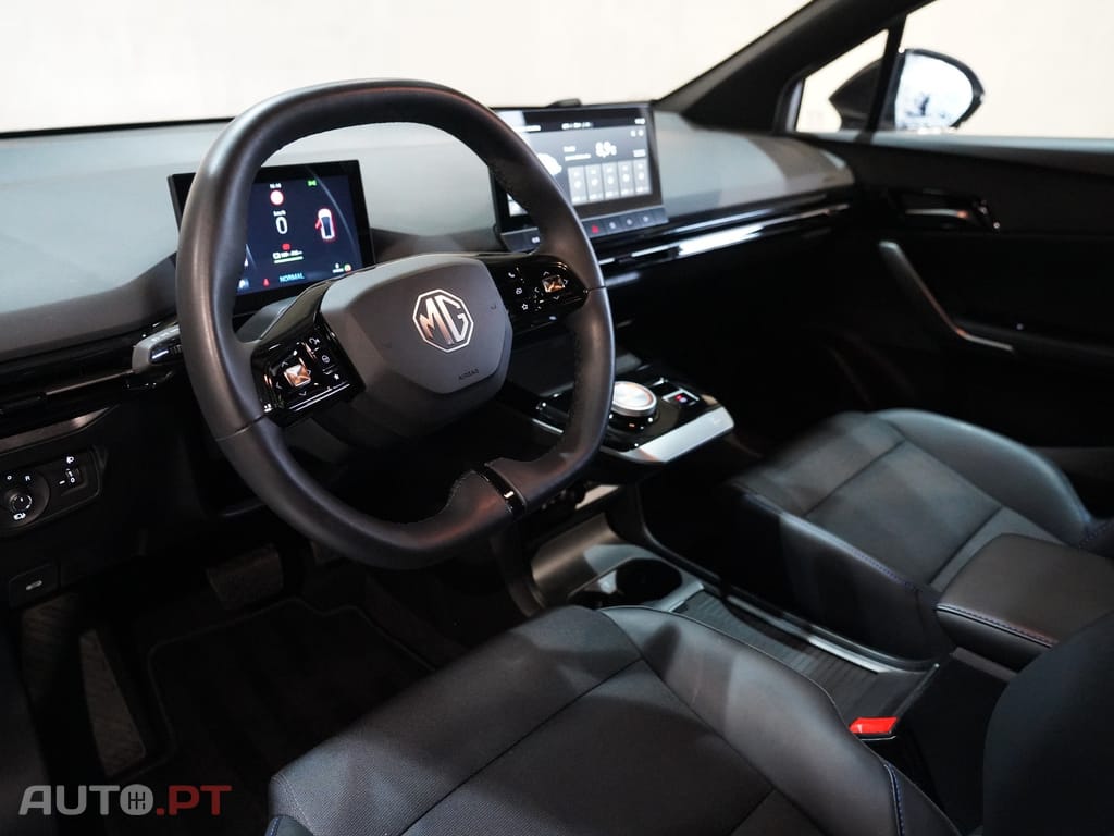 MG MG4 64 kWh Luxury