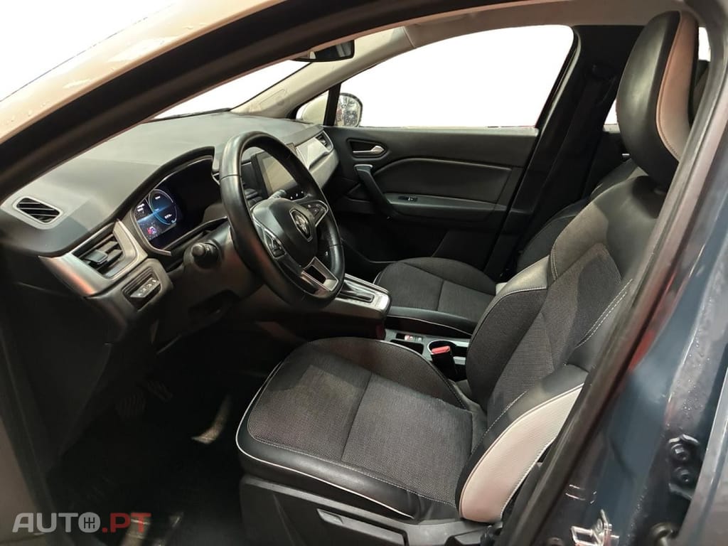 Renault Captur 1.6 E-Tech Plug-In Intens