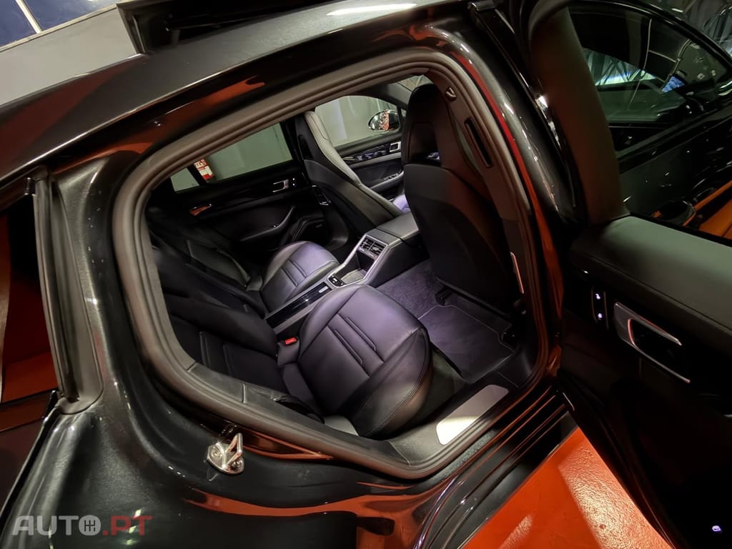 Porsche Panamera 4 S