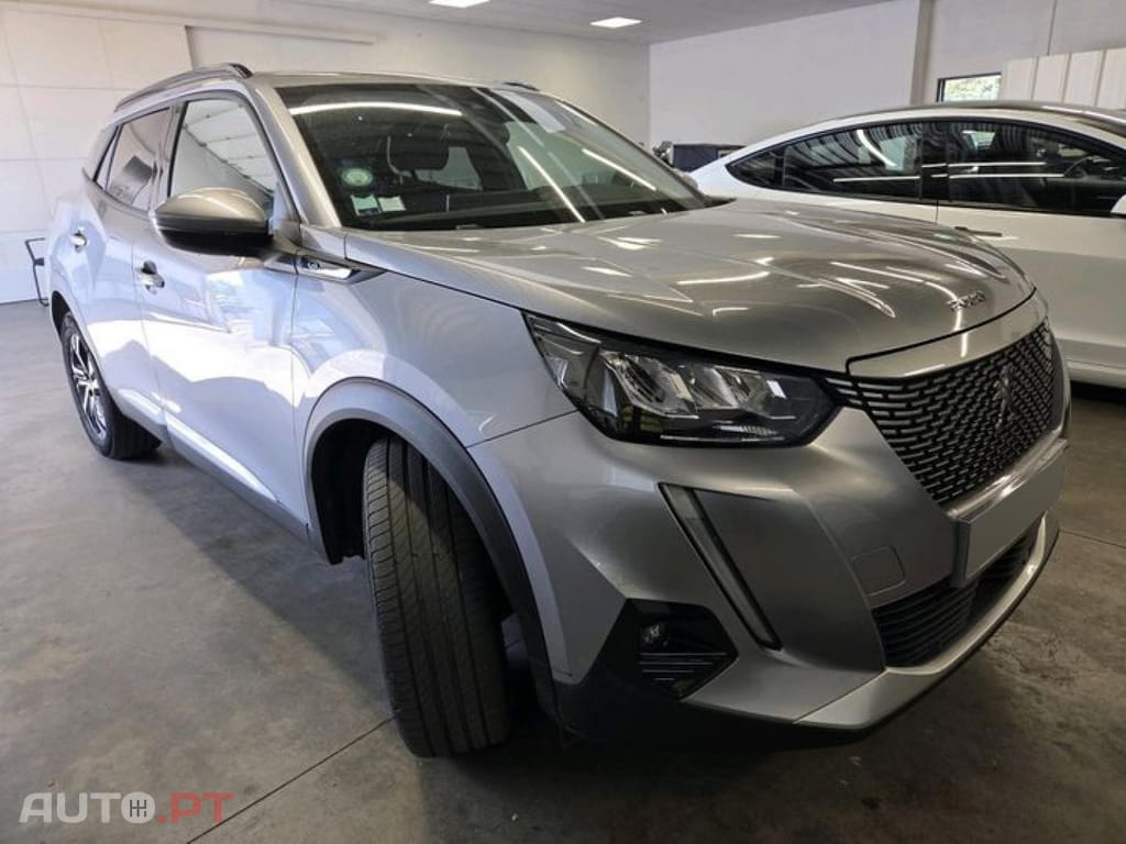 Peugeot E-2008 50 kWh Allure Pack