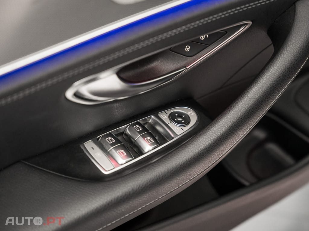 Mercedes-Benz E 300 de AMG Line