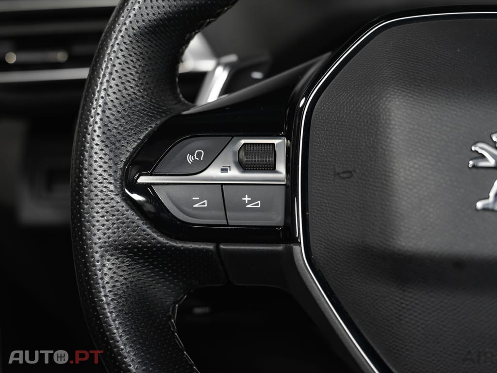 Peugeot 3008 1.6 Hybrid GT e-EAT8