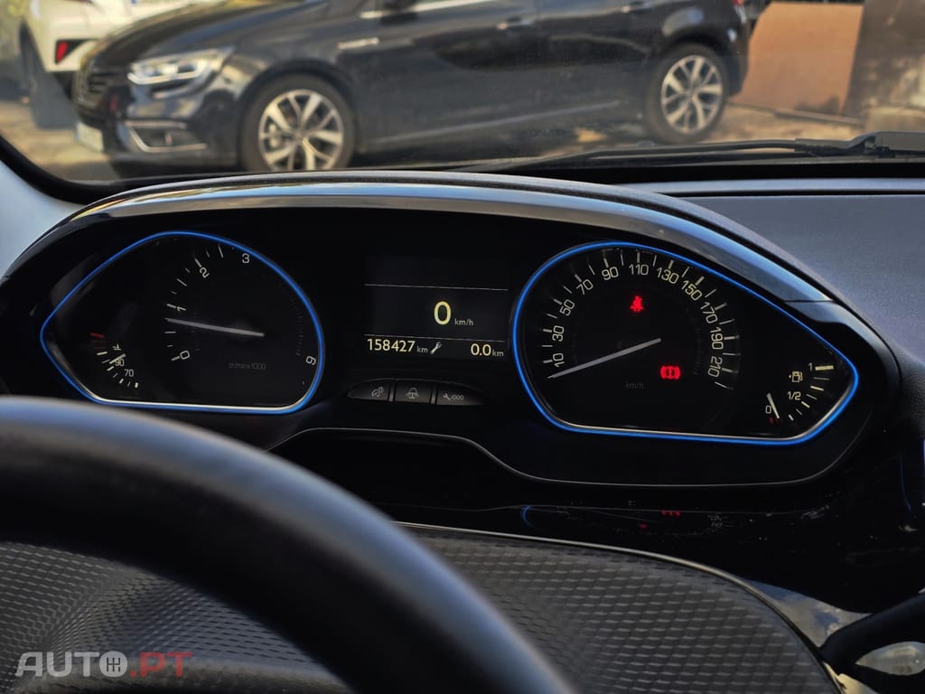 Peugeot 2008 1.6 BlueHDi Allure