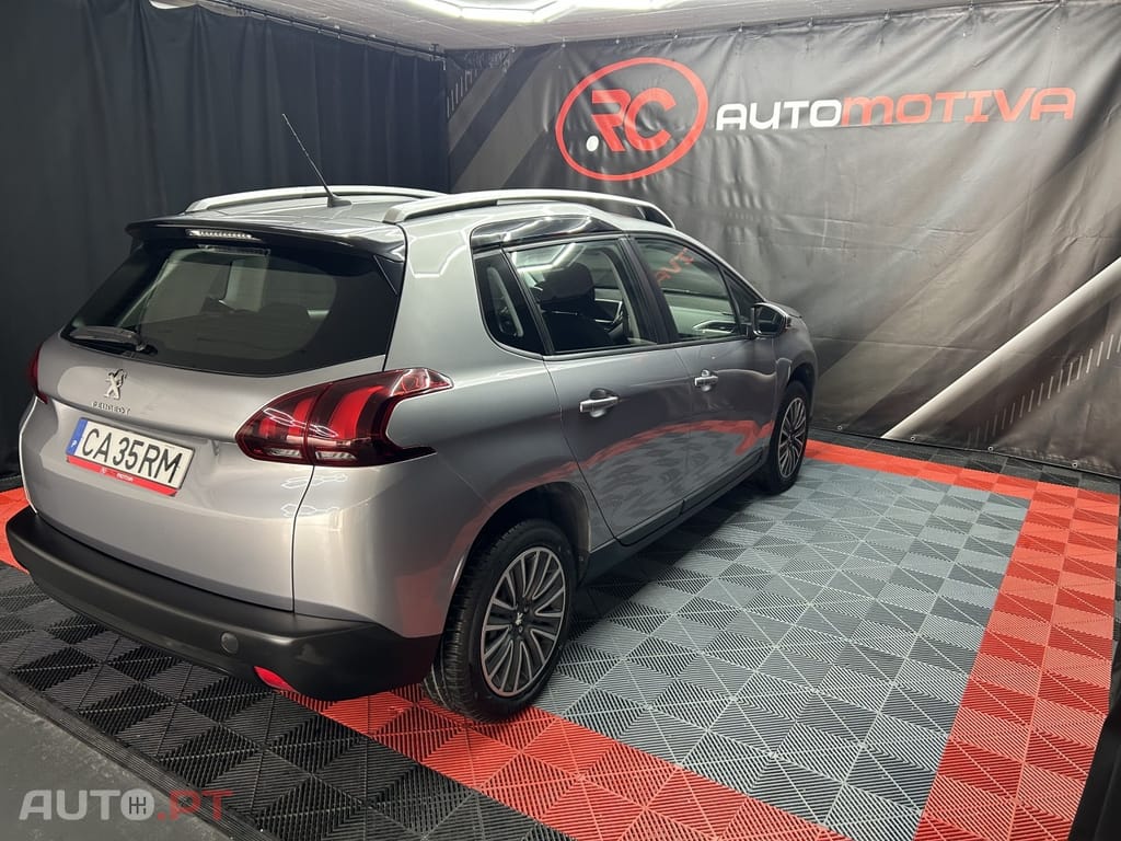 Peugeot 2008 1.2 PureTech Allure