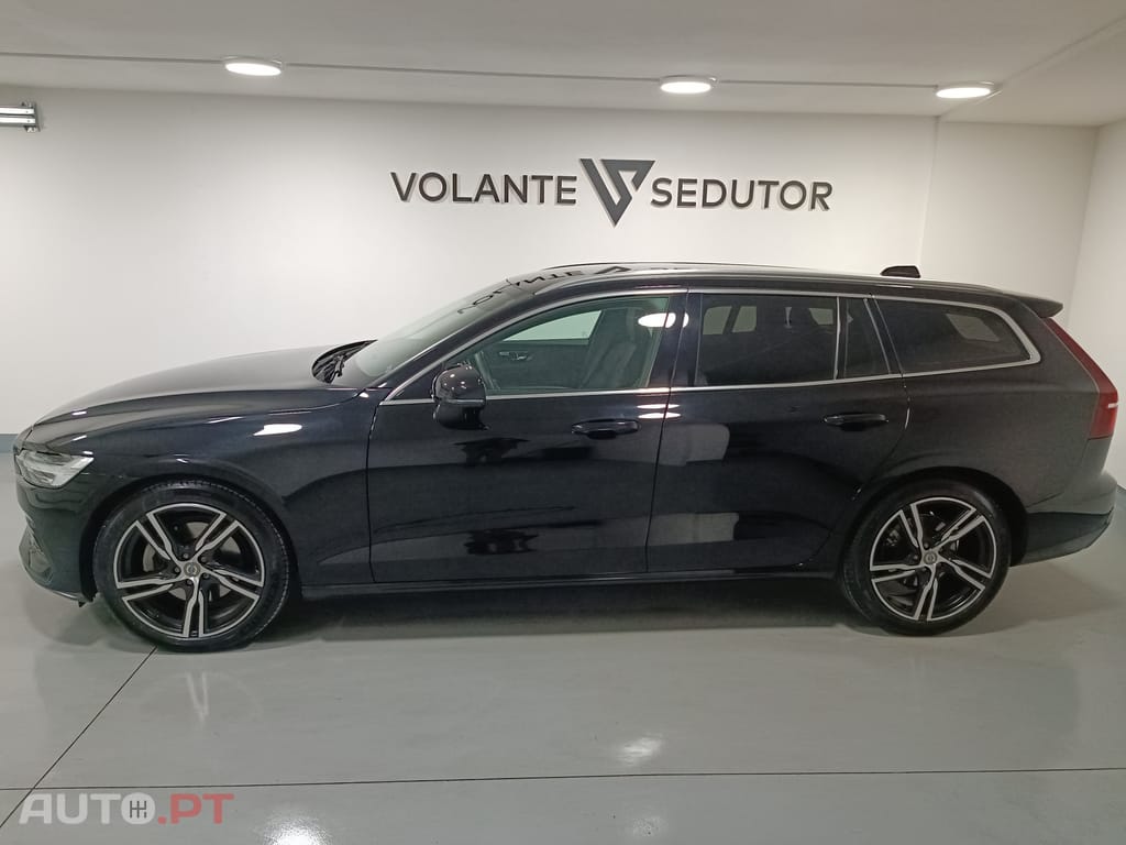 Volvo V60 2.0 B4 Plus Dark Auto