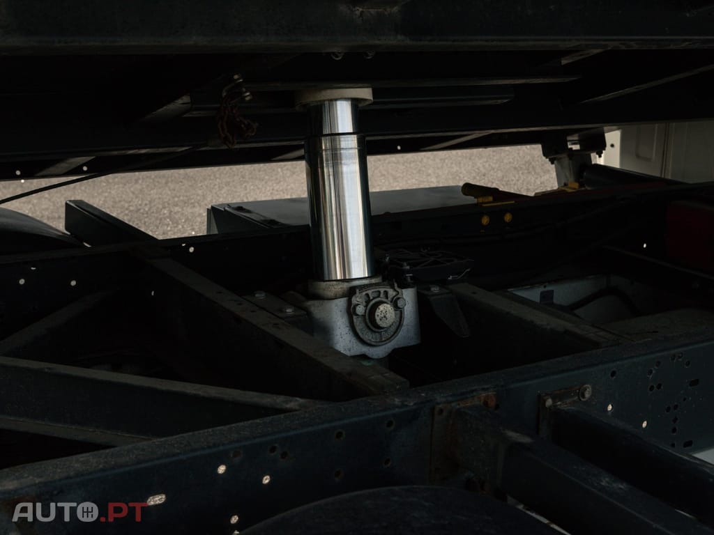 Ford Transit 2.4 TDCi RD L