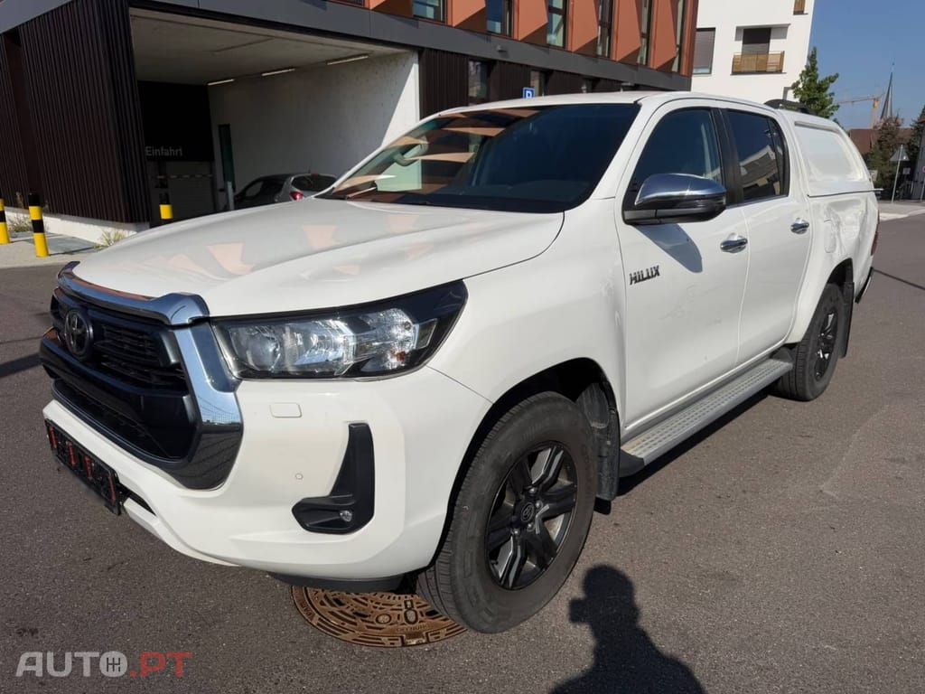 Toyota Hilux 2.4 D-4D 4WD CD Aut.