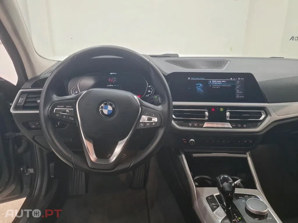 BMW 330 e Touring Corporate Edition Auto