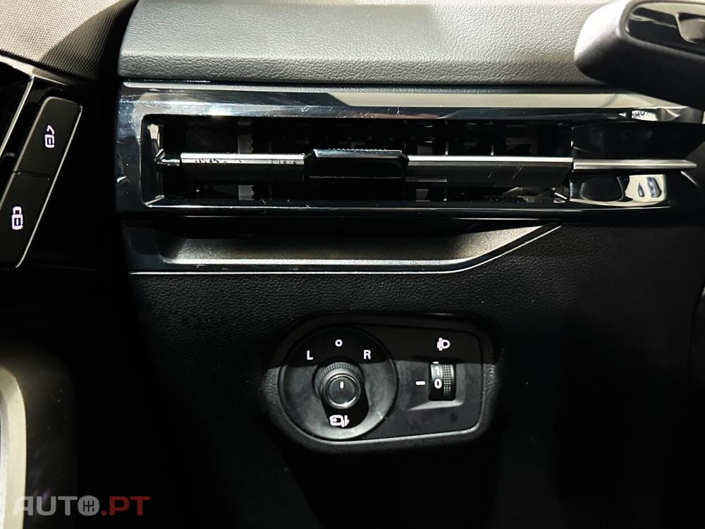 MG MG4 77 kWh Extended Range Luxury