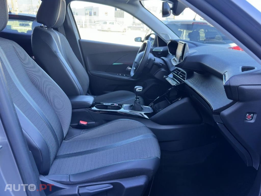 Peugeot 2008 1.5 BlueHDi Active
