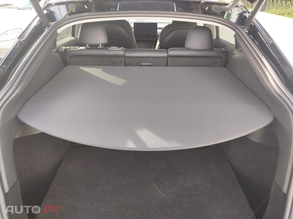 Tesla Model Y Tração Traseira Standard