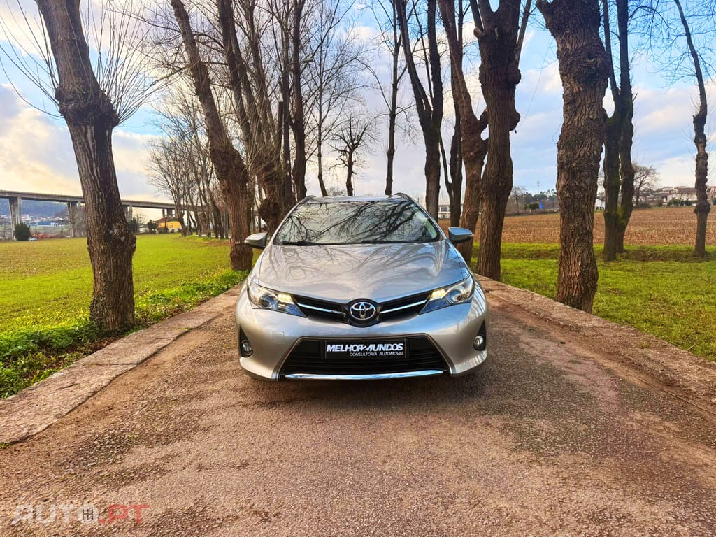 Toyota Auris Touring Sports 1.4 D-4D Com+P.Sport +Navi