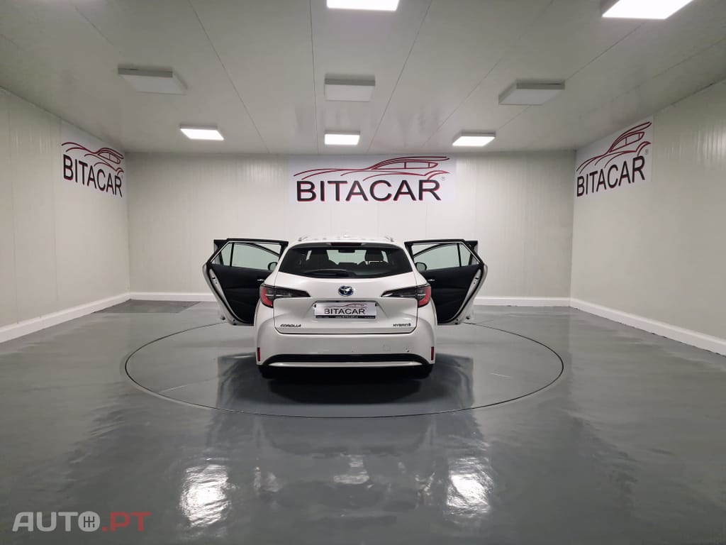 Toyota Corolla Touring Sports 1.8 Hybrid Comfort