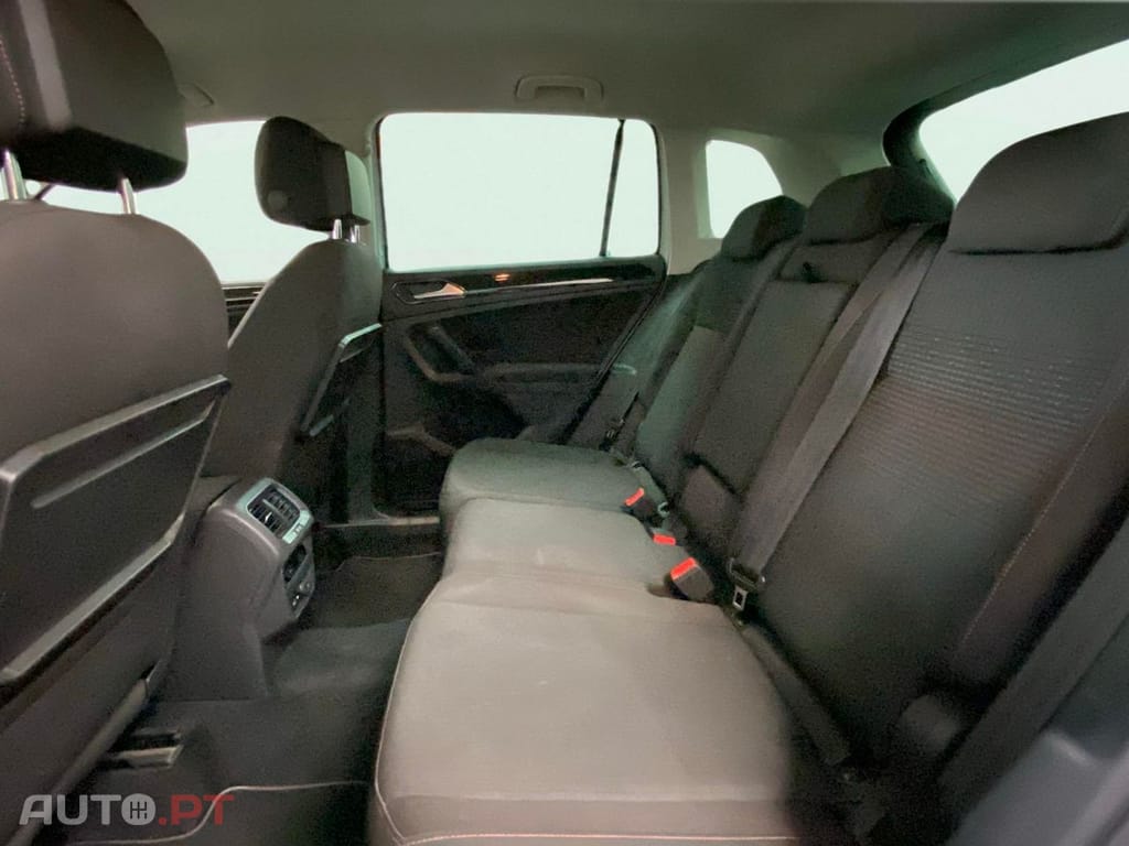 Volkswagen Tiguan 2.0 TDI SCR (BlueMotion ) Sound — fotografia 23