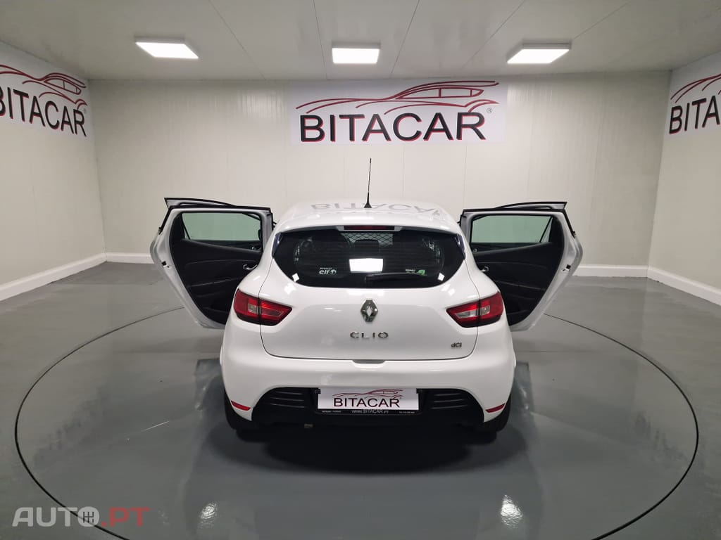 Renault Clio SOCIETE 1.5 DCI ZEN IVA DEDUTÍVEL