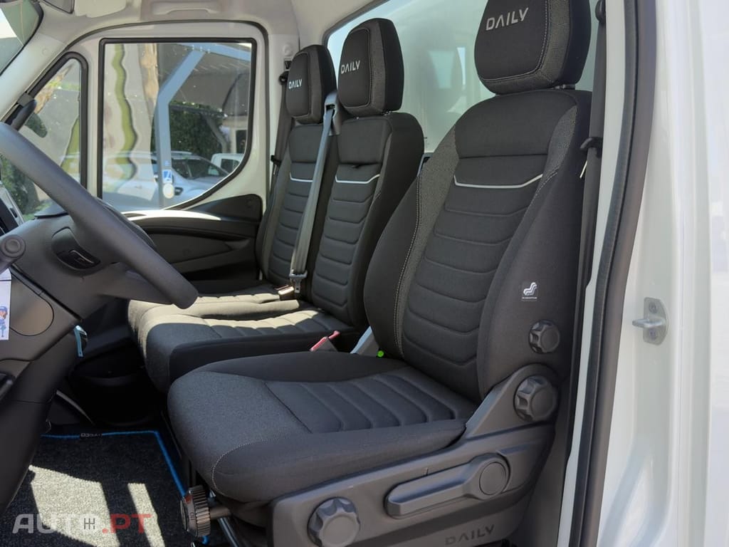 Iveco Daily 3.0 - 180 A8  NOVA !!