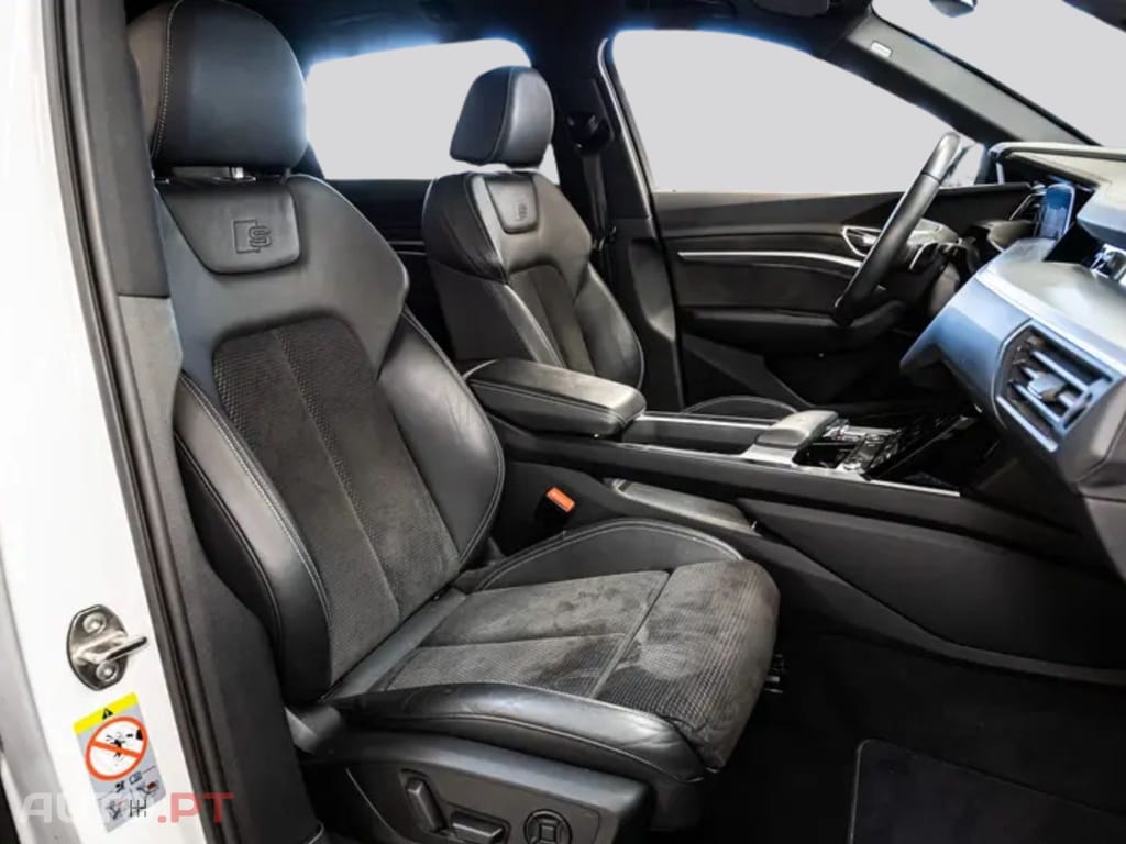 Audi E-Tron S BLACK I.V.A DEDUTÍVEL 