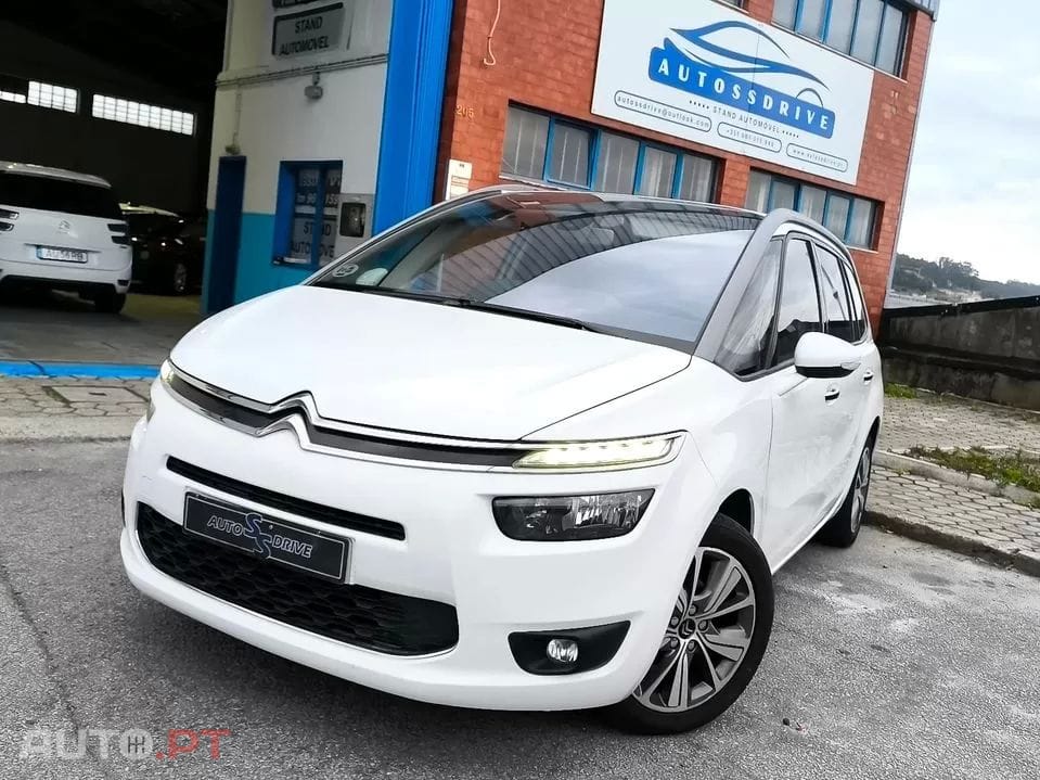 Citroën C4 Grand Picasso 1.6 BlueHDi Exclusive EAT6 — fotografia 19