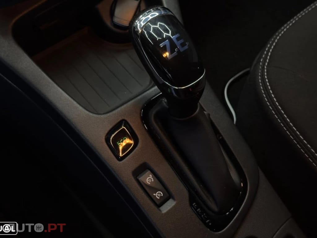 Renault Zoe (c/ Bateria) EV 50 110hp Equilibre