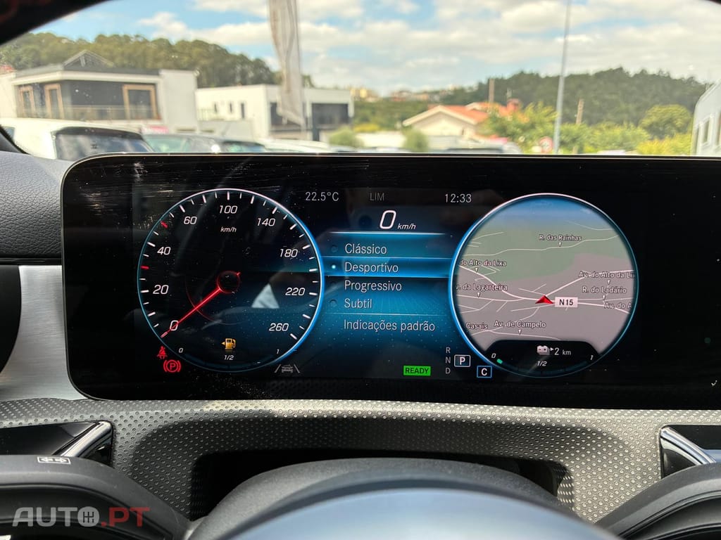 Mercedes-Benz A 250 e AMG Line